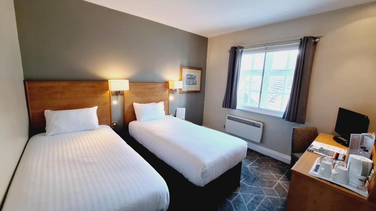 The Brocket Arms Wetherspoon Hotel Wigan Buitenkant foto