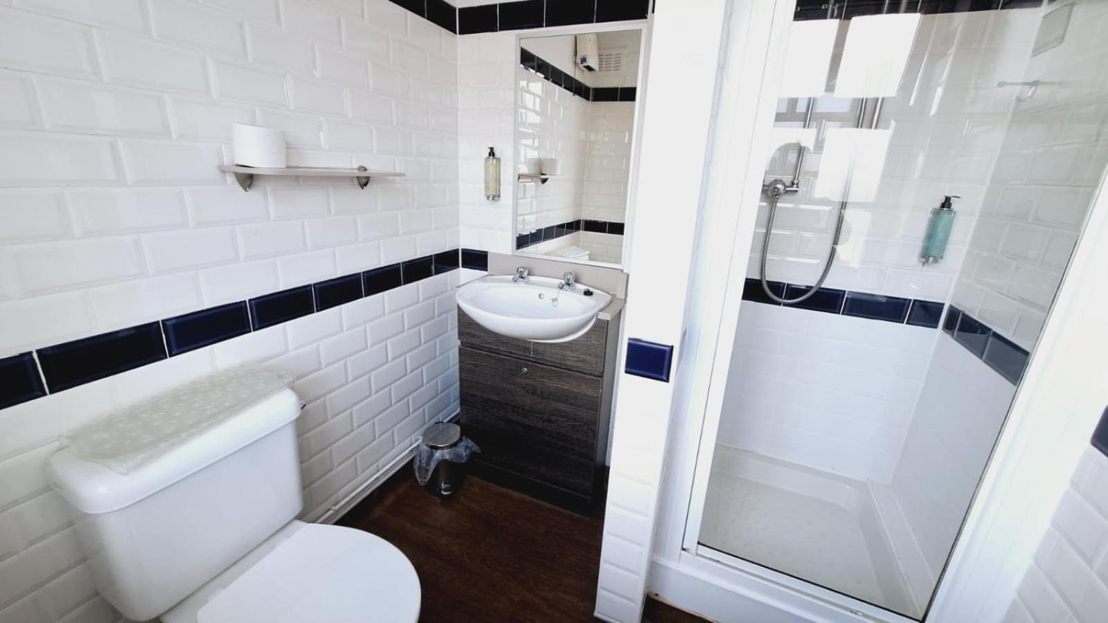The Brocket Arms Wetherspoon Hotel Wigan Buitenkant foto